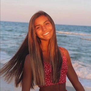 Meet your Posher, Ansley